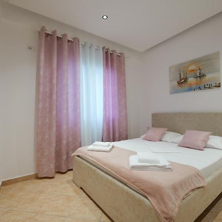 Vila Veli Brothers ซารานเดอ ภายนอก รูปภาพ